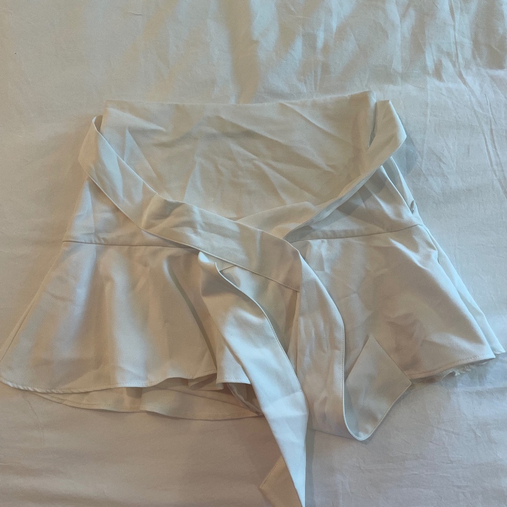 Zara White Ruffle Skort with Tie